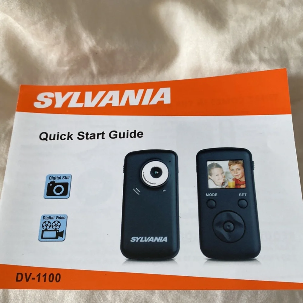 ~Sylvania~ Vintage DV 1100 Digital Video Camera